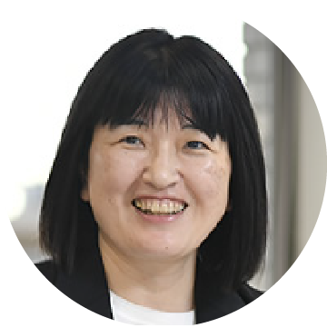 西川 まゆみ