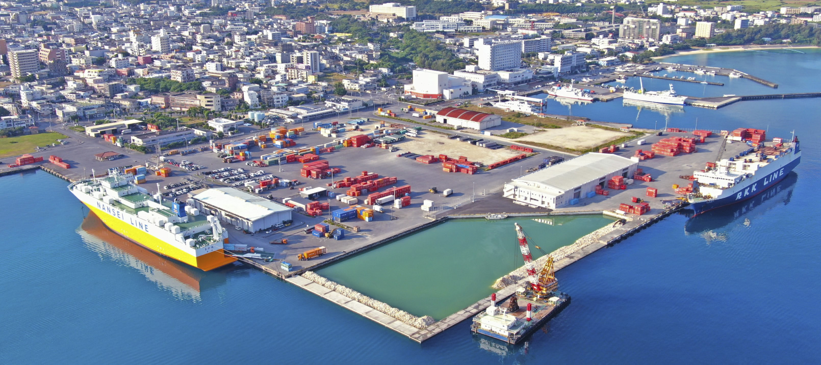 平良港複合一貫輸送ターミナル整備事業