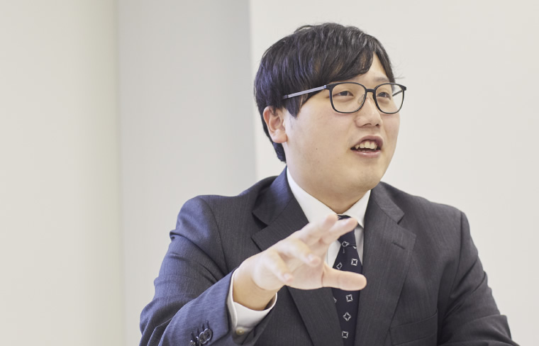 友近 信人